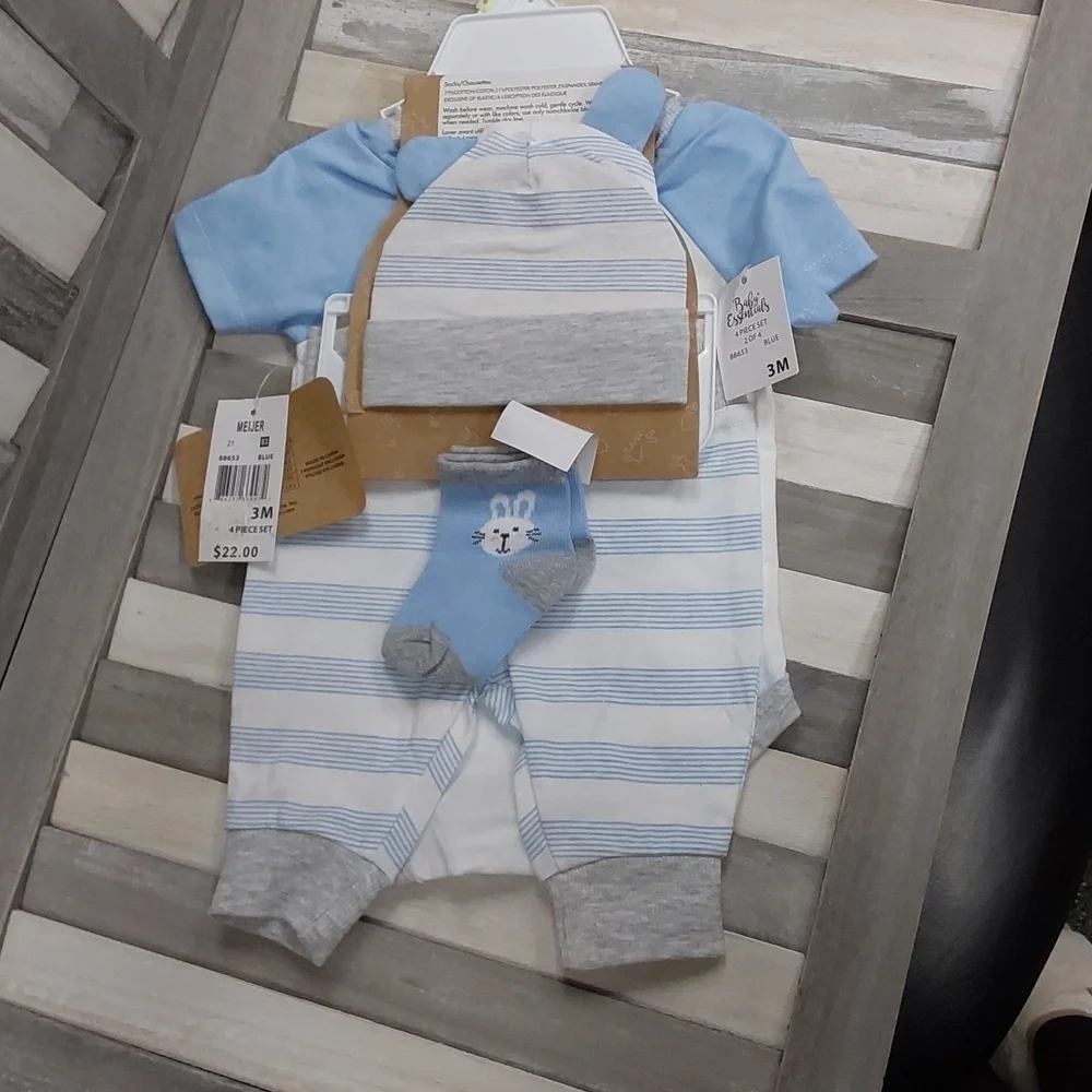 4‑Piece Bunny Baby Outfit Set – Onesie, Pants, Socks & Hat | 3 Months